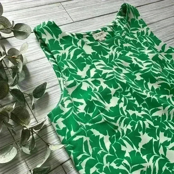 J Crew Factory sleeveless tulip back scalloped edge tropical tank top - Picture 4 of 8